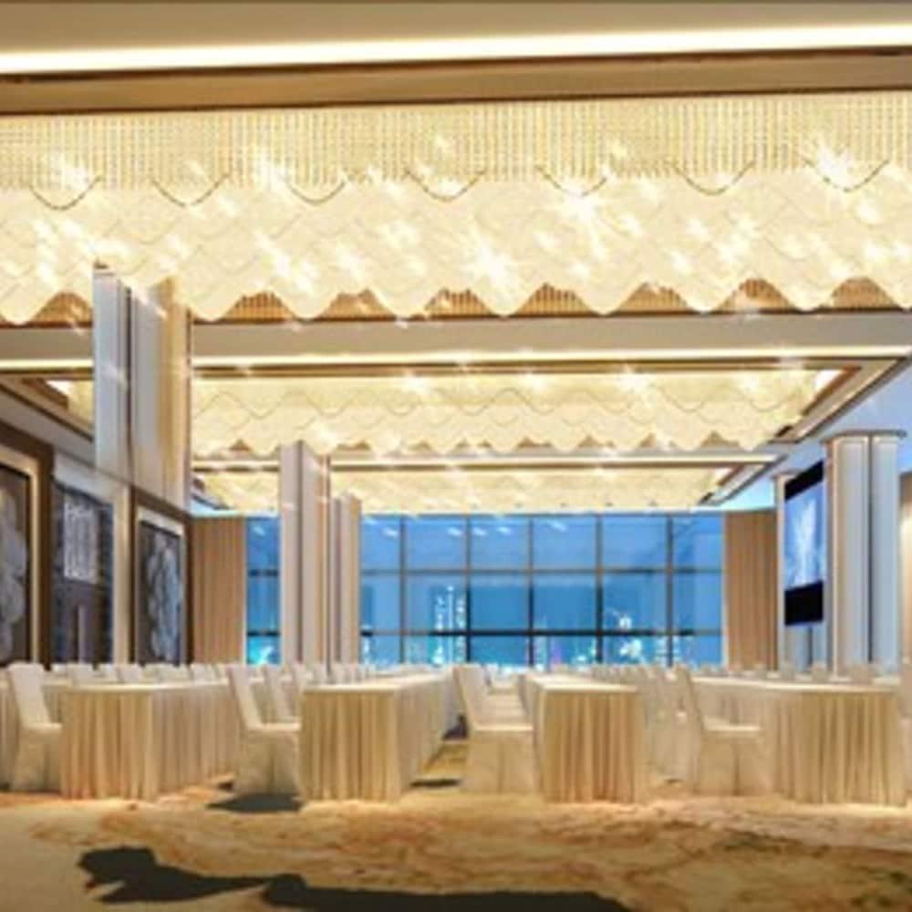 Wuhan Youyi International Hotel Exterior photo