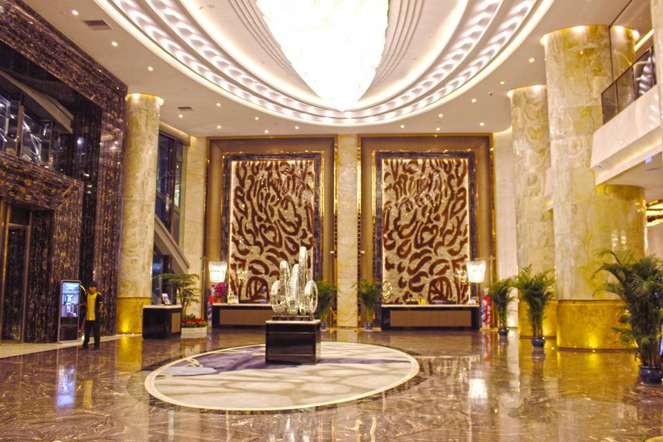 Wuhan Youyi International Hotel Exterior photo